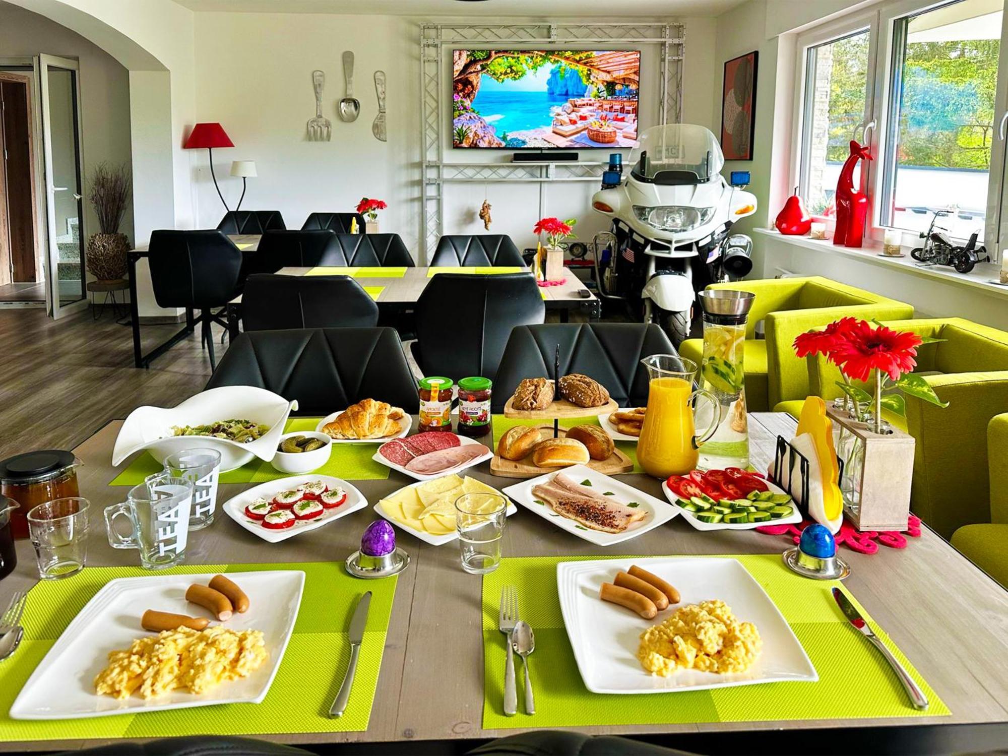 Gaestehotel Lucendi Premium Lounge Hohenleimbach Exterior foto